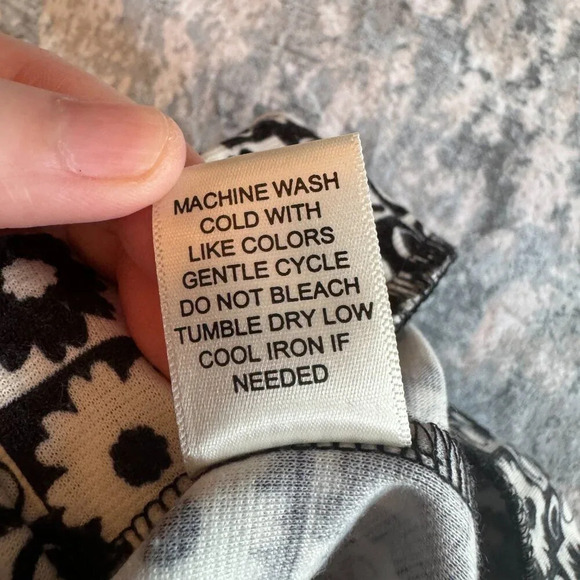 Altar'd State Flare Pants Size Large Groovy Funky Mod Black White Hippie Retro - Picture 10 of 14